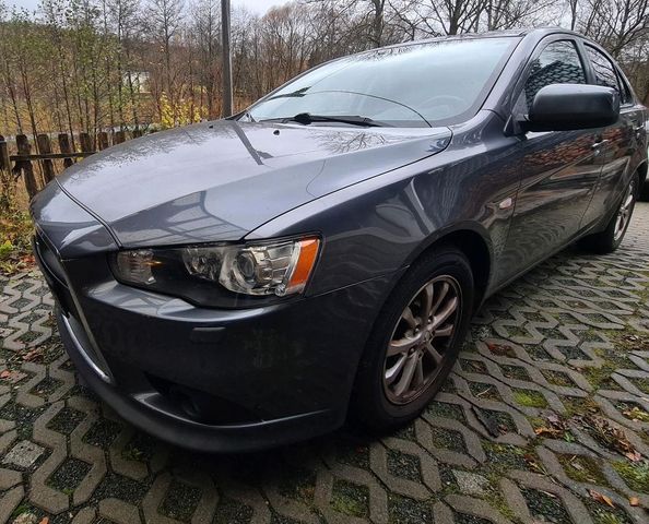 Mitsubishi Lancer Sportback Edition 1.6