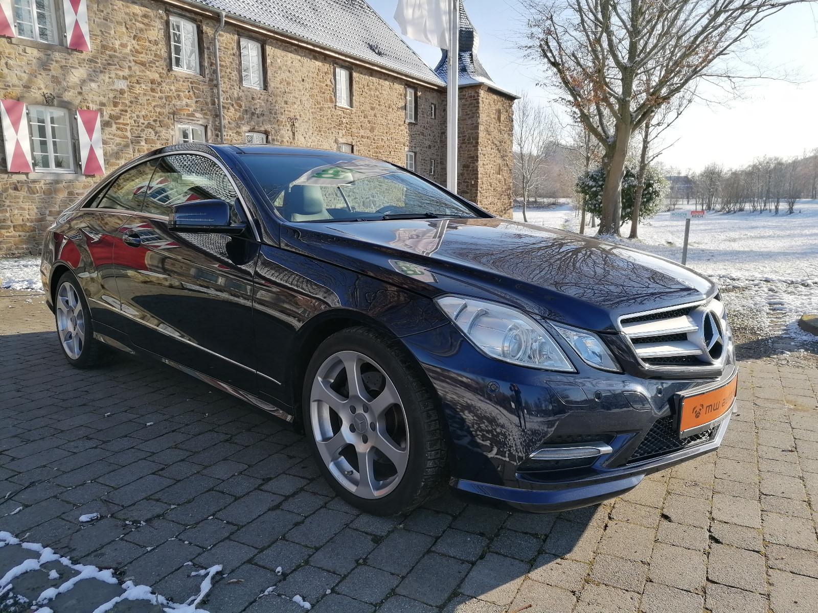 Mercedes-Benz E 250 Coupé AMG Styling,Pano, Xen,Leder,Serv. MB