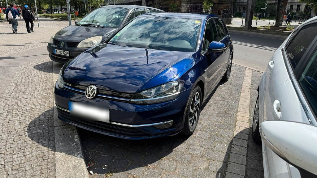 Image of Volkswagen Golf