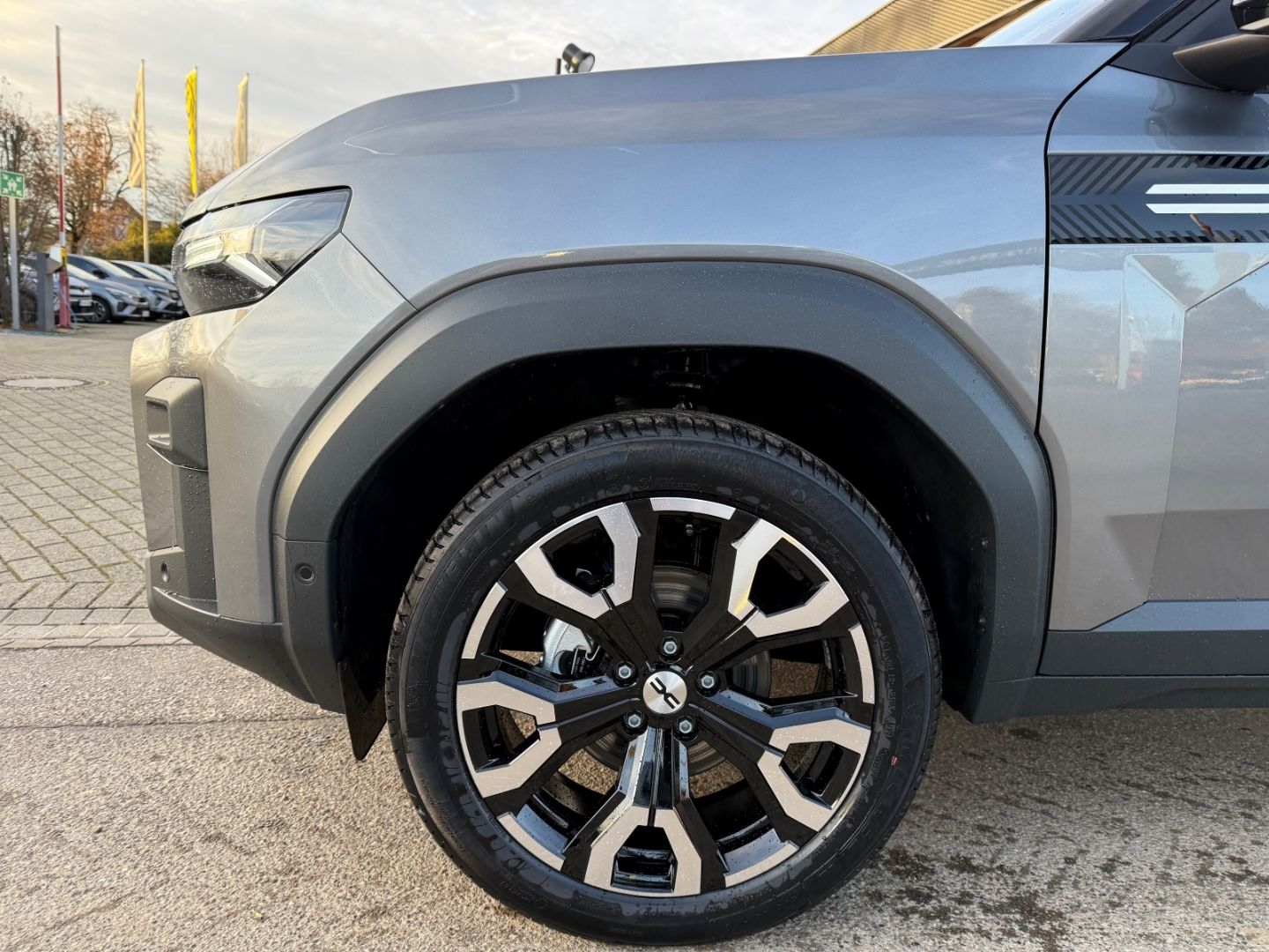 Fahrzeugabbildung Dacia Bigster TCe 140 Journey Navi Digitales Cockpit L