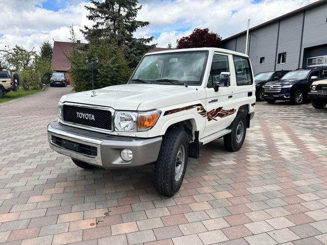 Toyota Land Cruiser GRJ 71 LX+