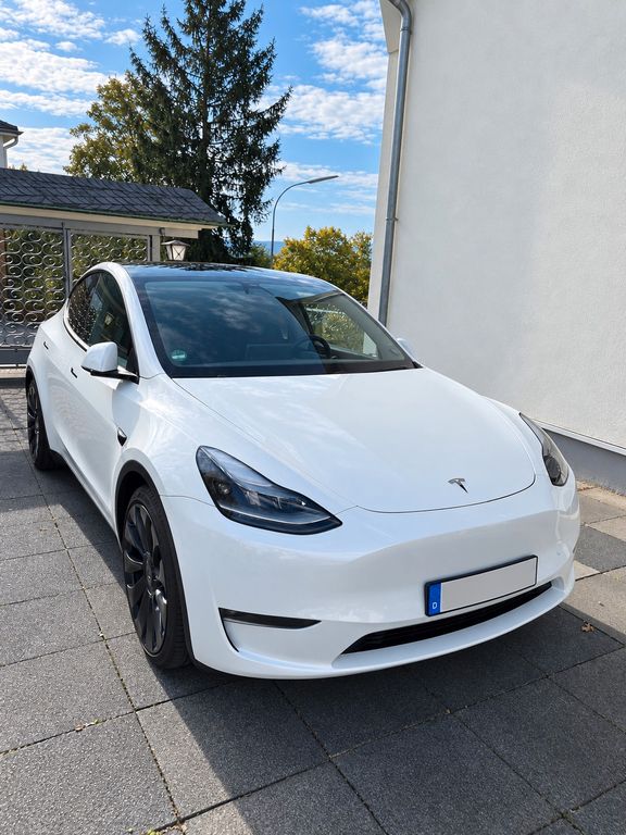 Image of Tesla Model Y