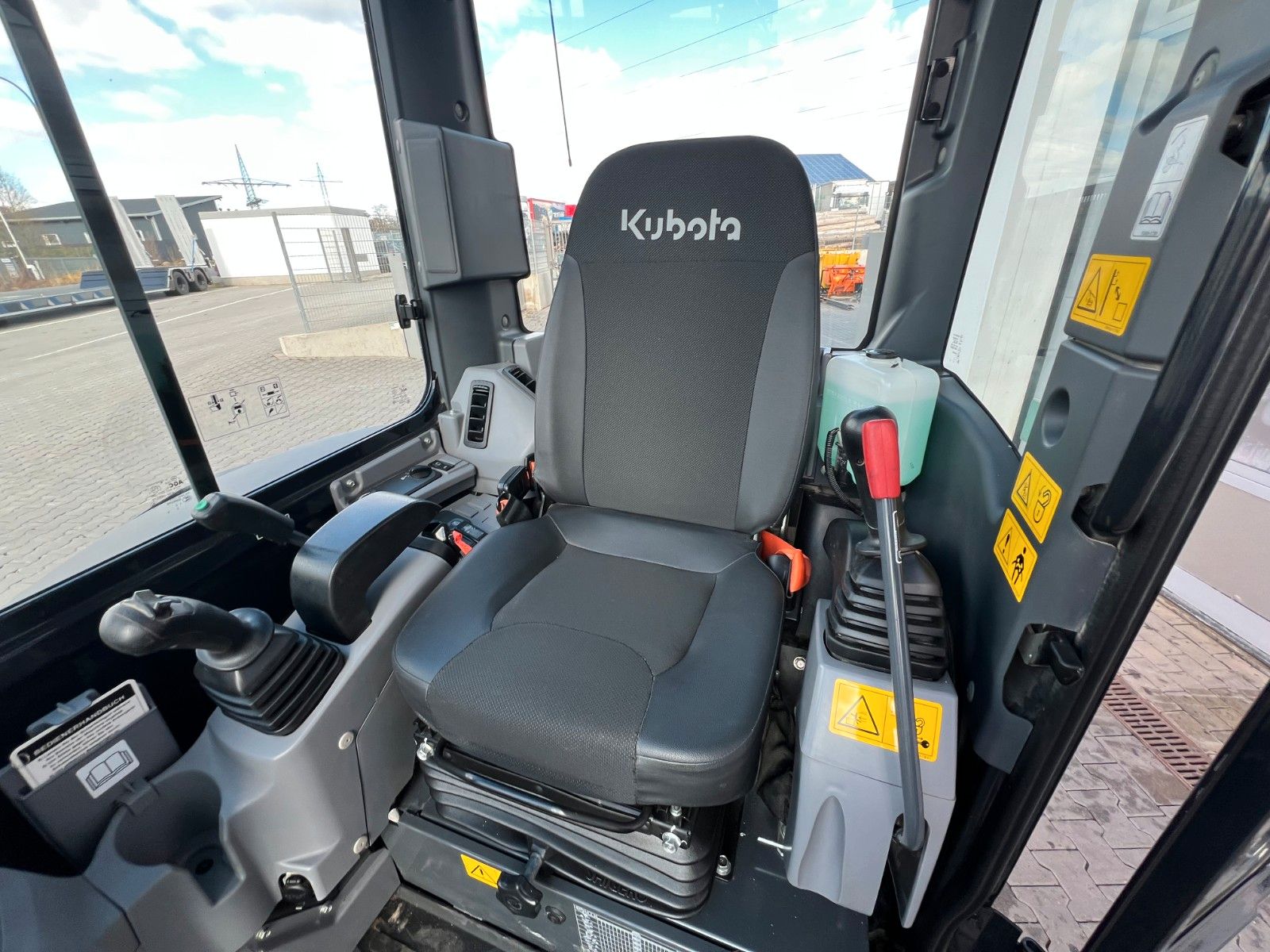 Fahrzeugabbildung Kubota KX 037-4 / nur 531h! / 2024 / hydr. Grabenräumer