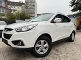 Hyundai ix35 Premium AWD/KLIMATR./SHZ/TEMP./AHK/T.LEDER - Hyundai ix35 Premium mit Benzin-Antrieb