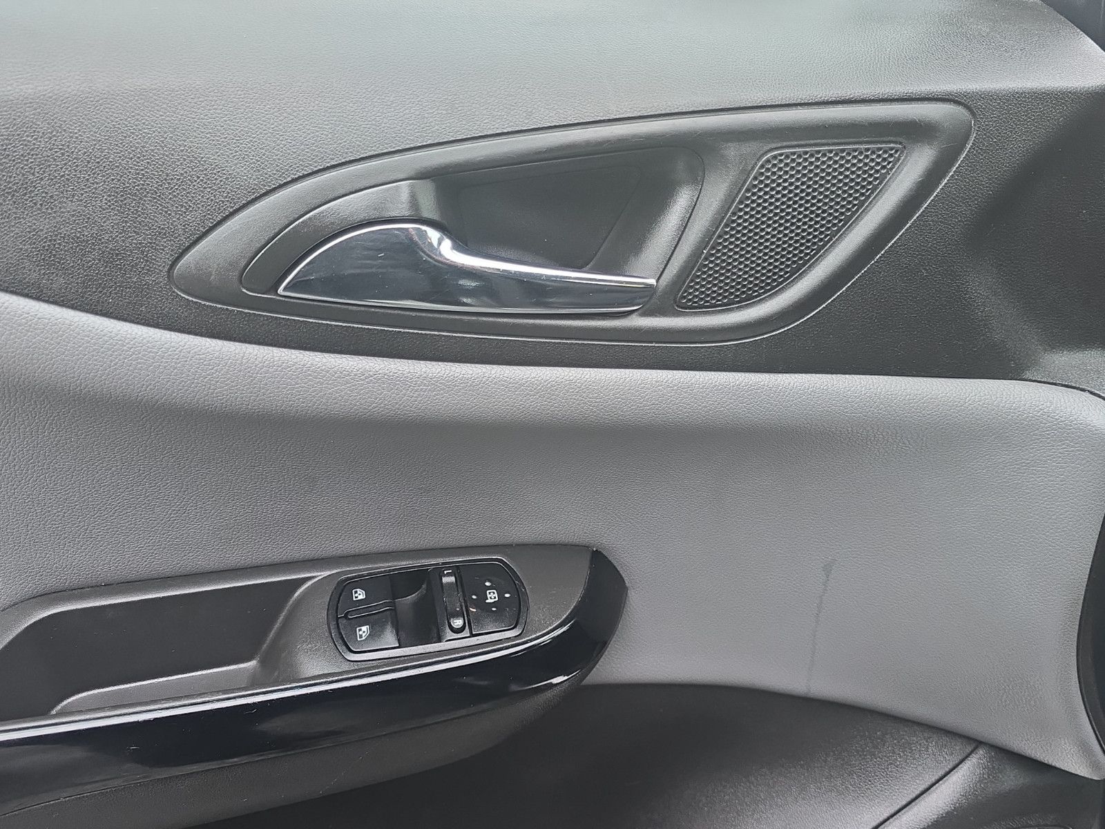 Fahrzeugabbildung Opel Corsa E Innovation ecoFlex TEMPOMAT SHZ LHZ