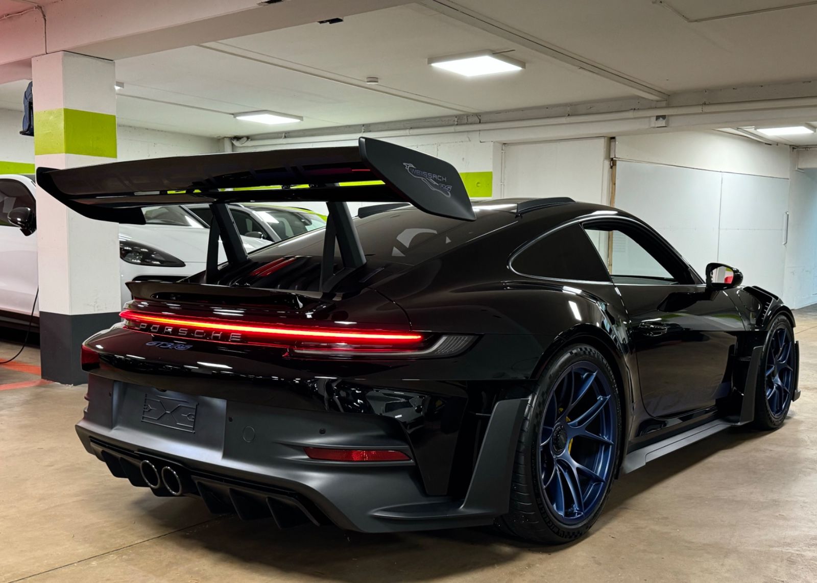 Fahrzeugabbildung Porsche 992 GT3 RS WEISSACH CARBON-KÄFIG CERAMIC 24 FULL