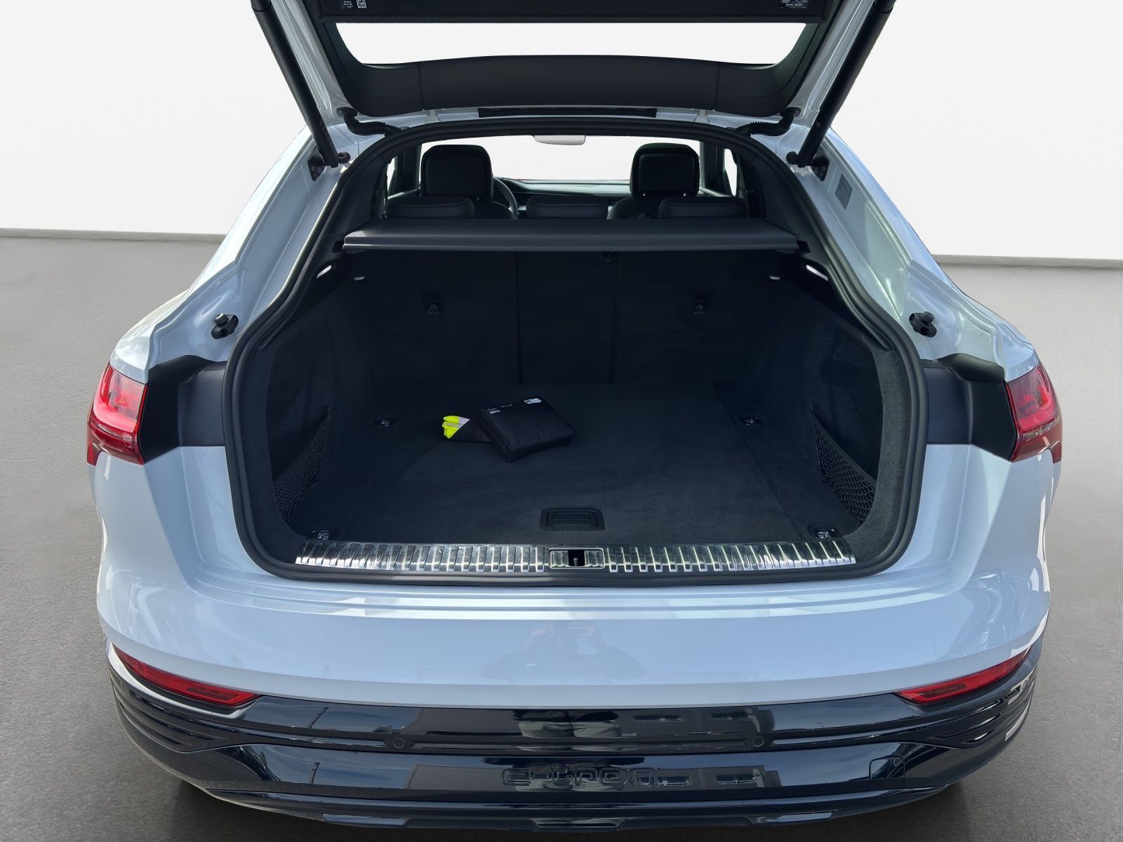 Audi Q8 e-tron - Bild 12