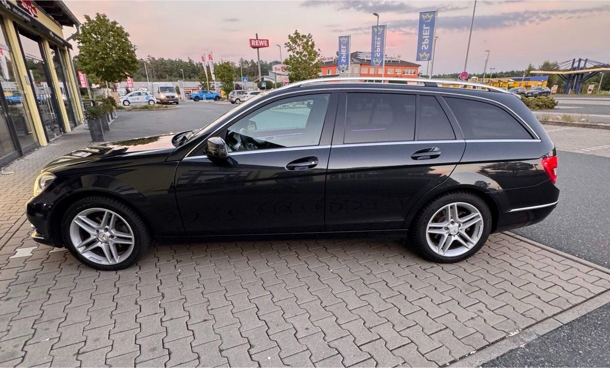 Mercedes-Benz C200 2011 — engine 184 HP (135kW)