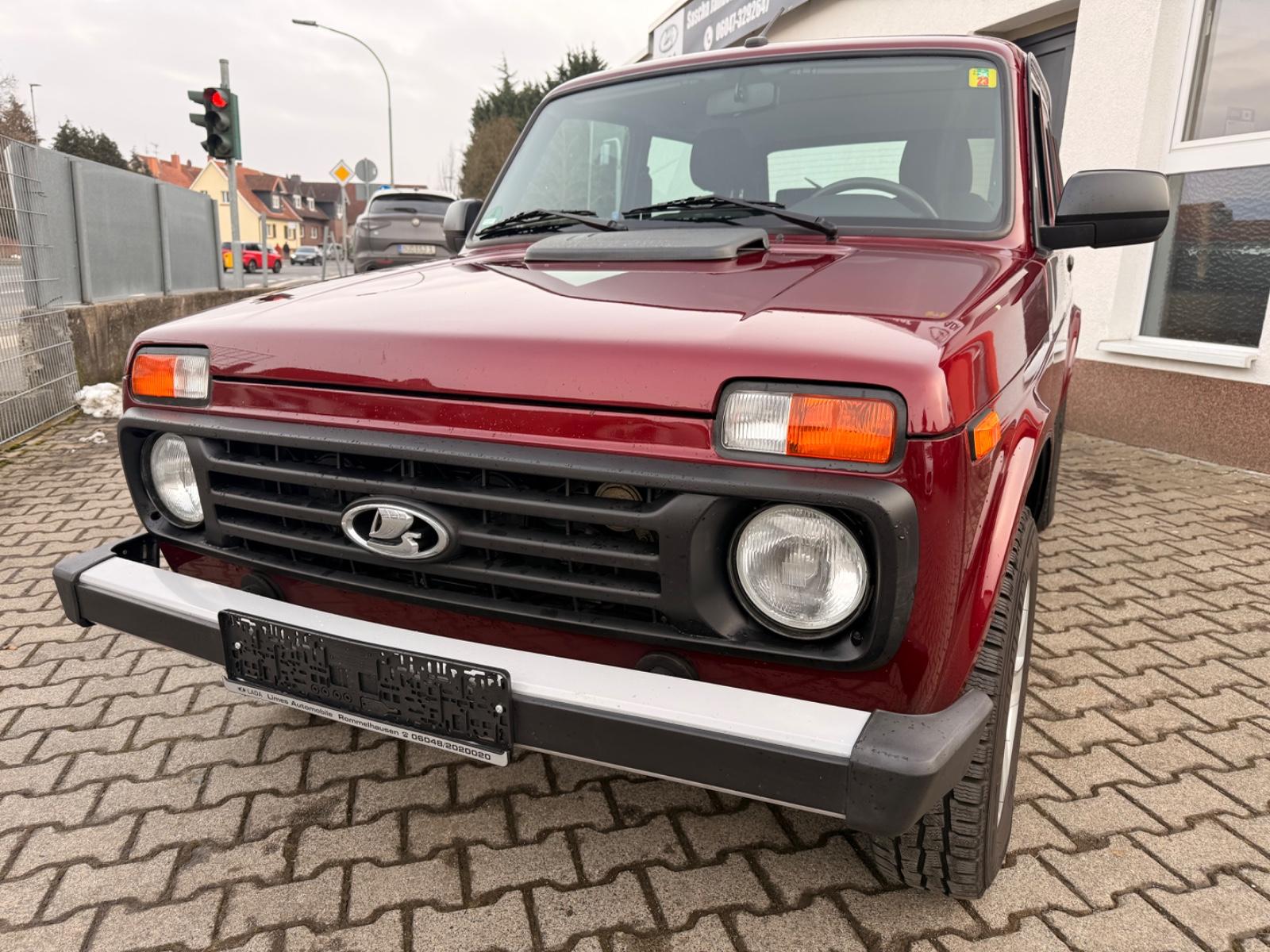 Lada Niva 4x4 Legend 2021 Autogas AHK MS-Versiegelung