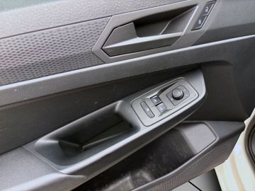 Volkswagen Caddy - 10