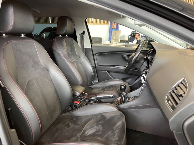 Seat Leon ST FR *ALCANTARA*NAVI*PDC*SZHZ*AHK*