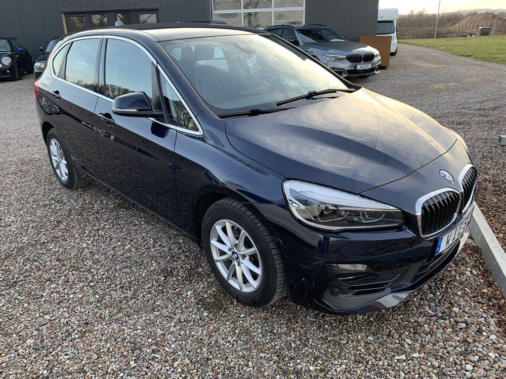 Image of BMW 218