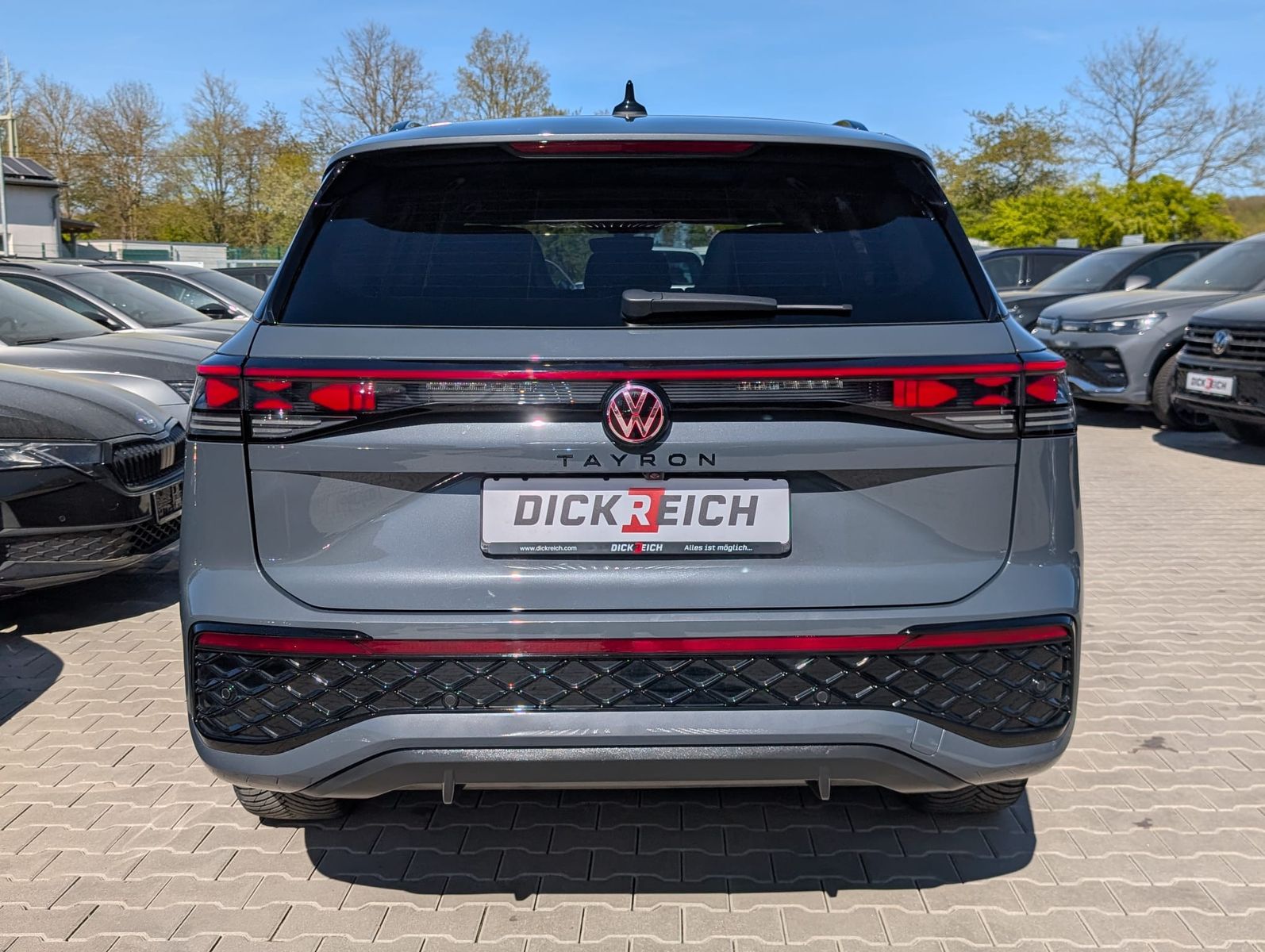 Fahrzeugabbildung Volkswagen Tayron 2.0TDI 4M R-Line 7Si*MATRIX*AHK*PANO*H&K