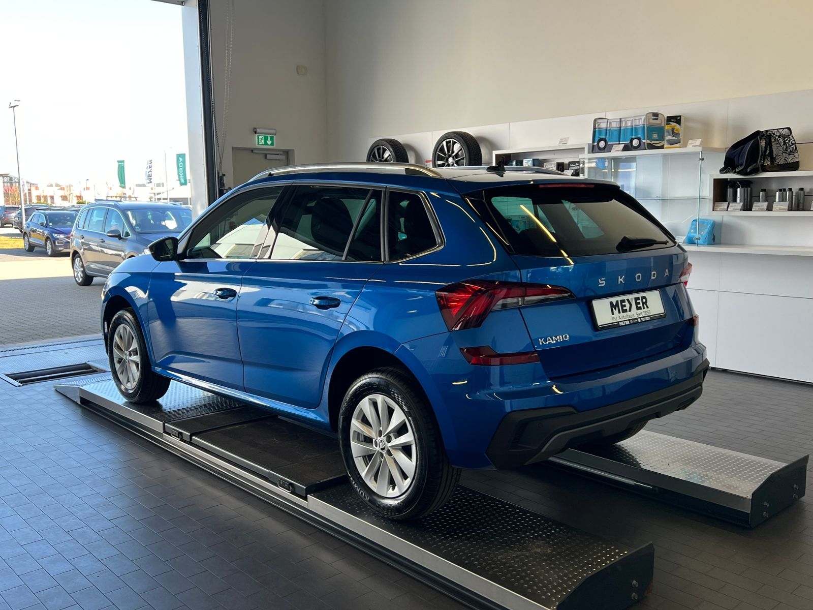 Fahrzeugabbildung SKODA Kamiq Selection 1.0 TSI DSG *AHK, LED, SmartLink