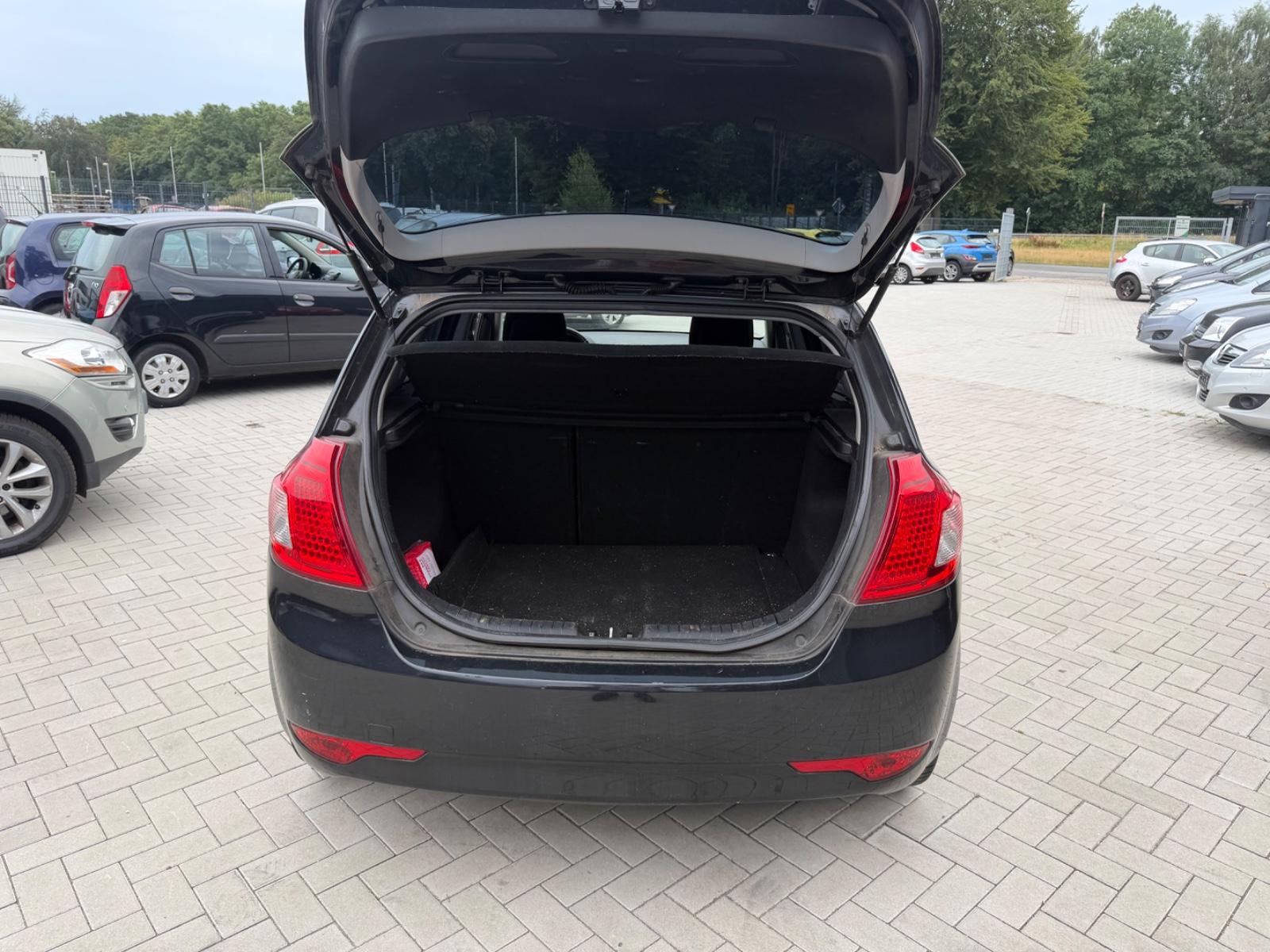 Kia ANDERE Ceed Vision 1.4
