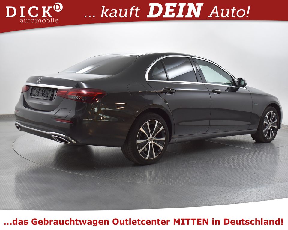 Mercedes-Benz E 300 de Avantg FACELIFT WIDESC+KAMER+STANDHZ+AHK