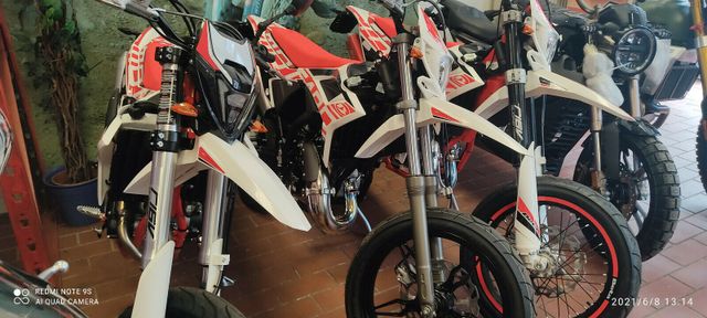 Beta RR50 SPM Motard SuperMoto weiss oder schwarz