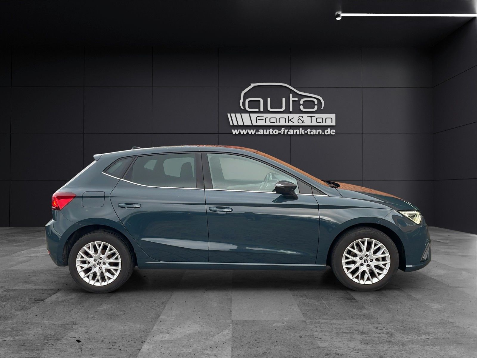 Fahrzeugabbildung SEAT Ibiza Xcellence*LED*Kamera*Blth*Ambiente*DAB*