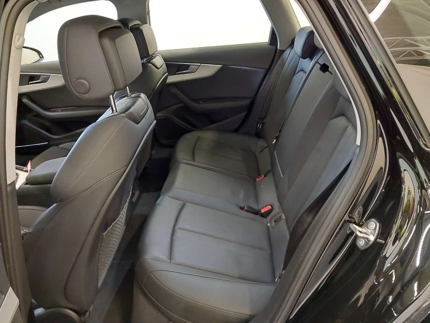 Fahrzeugabbildung Audi A4 Avant 40 TDI quattro B&O HuD Sitzbelü. ACC