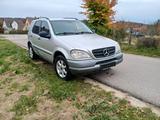 Mercedes-Benz ML 270 CDI - - gebrauchte Mercedes-Benz ML 270 aus dem Jahr 2001
