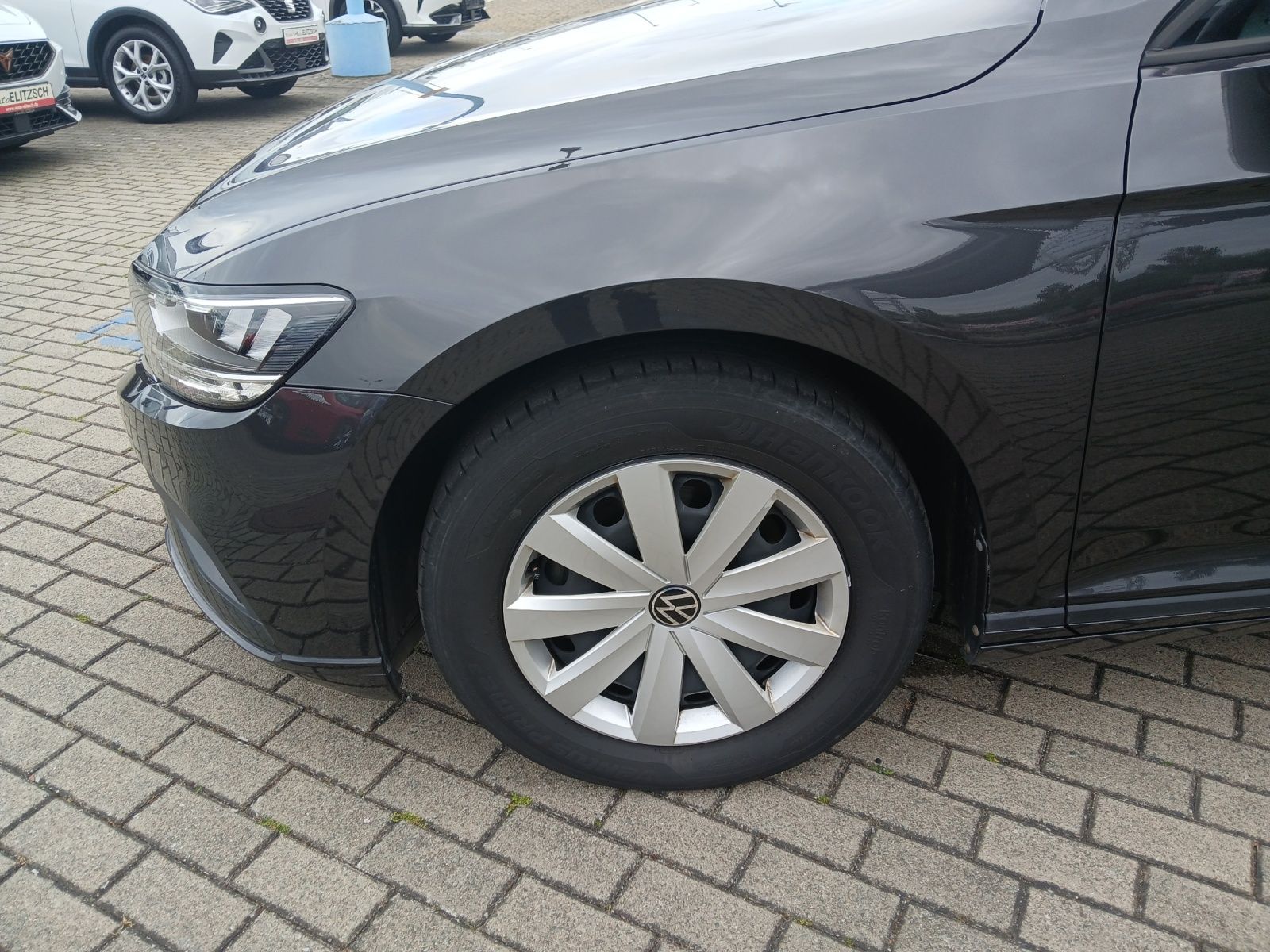 Fahrzeugabbildung Volkswagen Passat Variant TDI LED AHK Navi ACC RFK SH