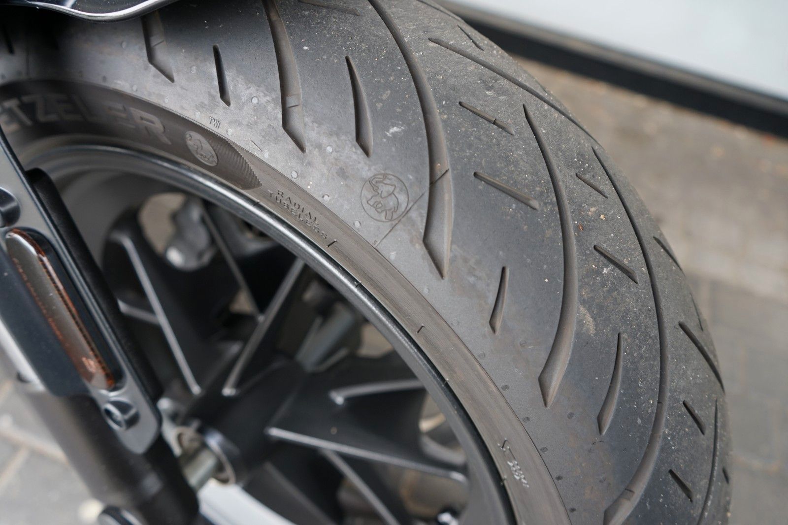 Fahrzeugabbildung Harley-Davidson Sportster S mit Jekill & Hyde und KZH, Blinker