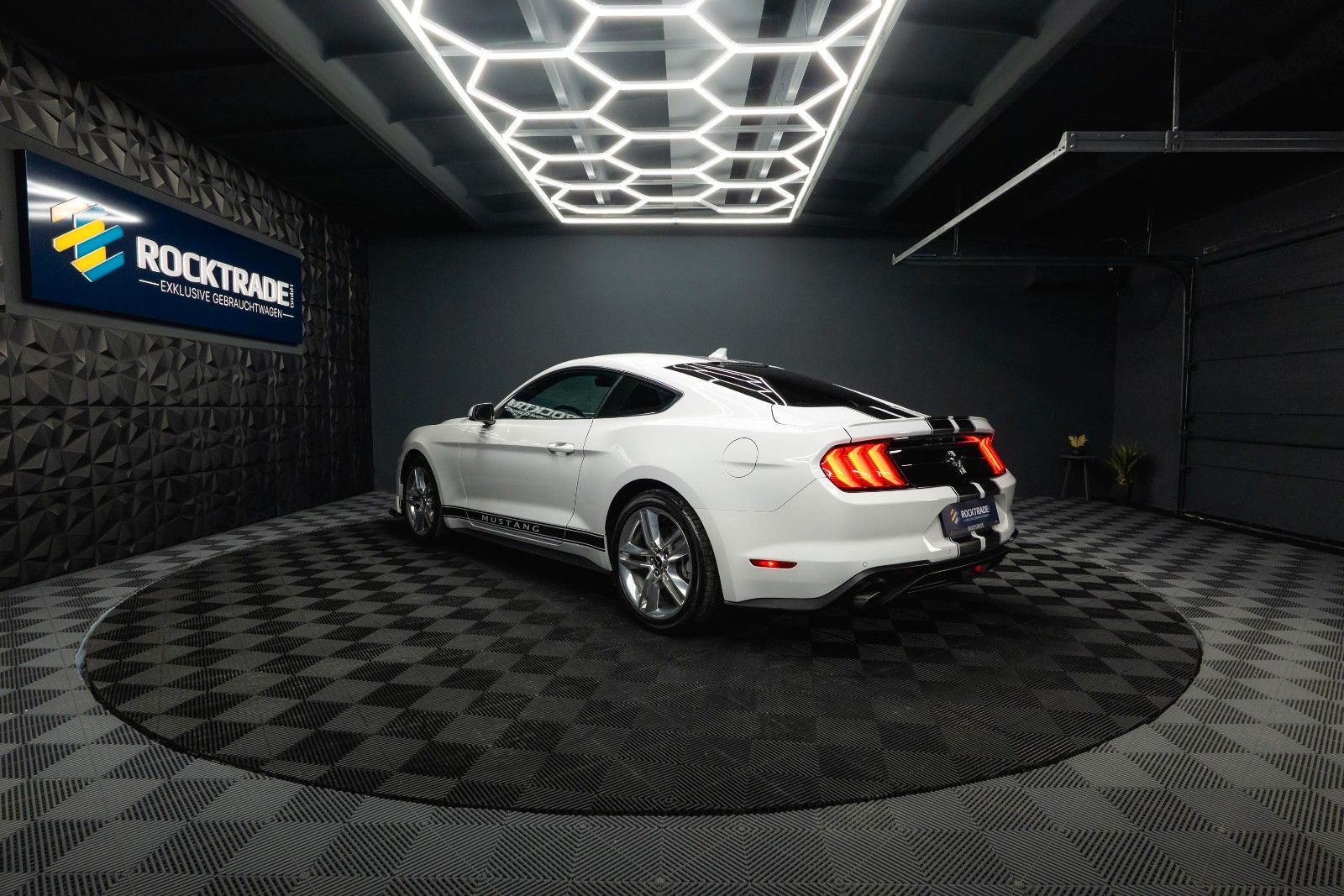 Fahrzeugabbildung Ford Mustang Shelby GT 500 Coupe Performance PREMIUM
