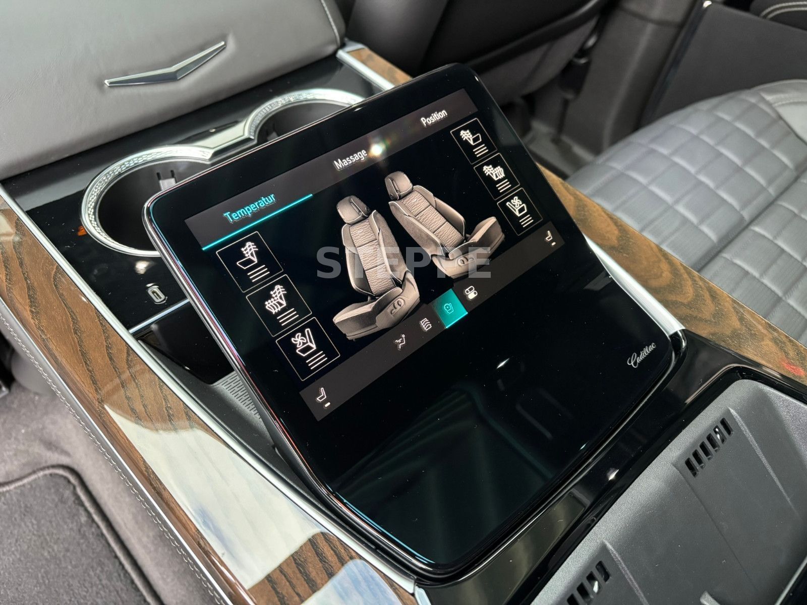 Cadillac Escalade FACELIFT MY26 6.2 V8 Sport Platinum 24"