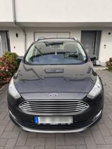 Ford Grand C-Max Titanium - Ford Grand C-Max Gebrauchtwagen in Düsseldorf