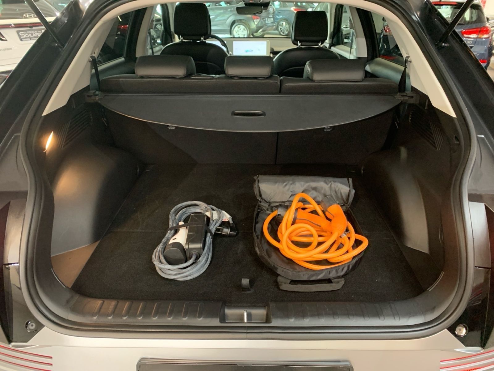 Fahrzeugabbildung Hyundai IONIQ 5 Techniq 4WD 72,6 kWh AHK Allwetter