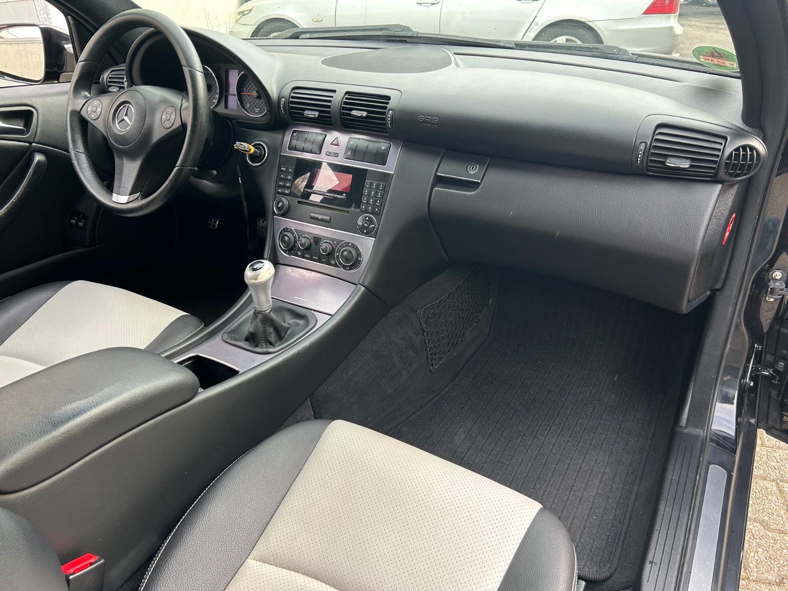 Mercedes-Benz CLC 200 CDI *LEDER* TÜV NEU