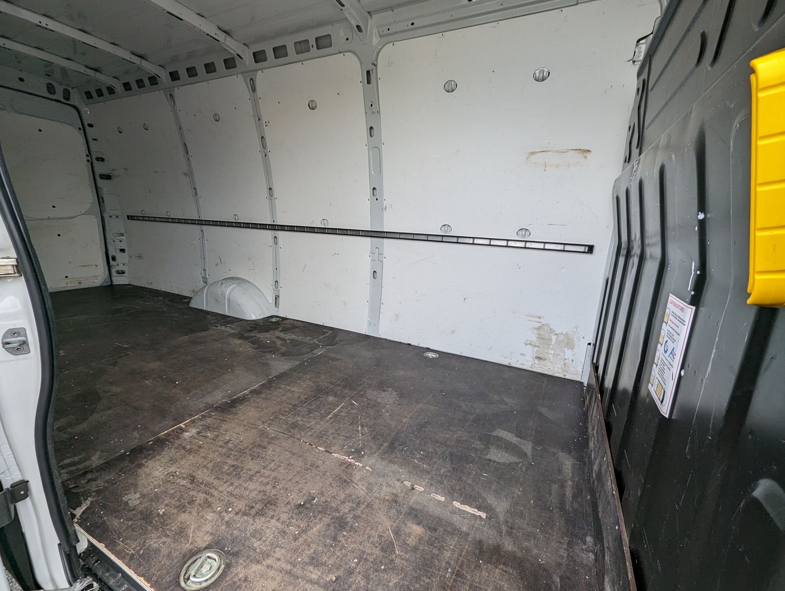 IVECO Daily 35S18V4100L 2.3LDach/Holzboden Kamera Klim - Image 13