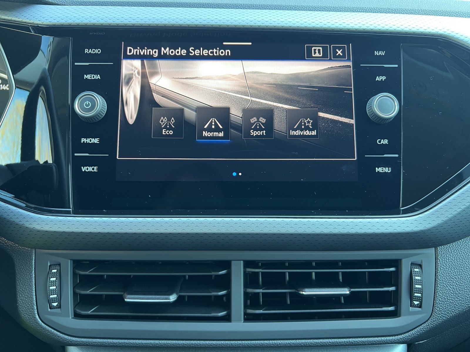 T-Cross Active 1.0 TSI DSG AHK*Navi*Sound system