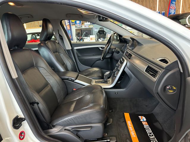 Volvo S80 Lim. D3 Summum *BiXenon*Standh*1.Hand*
