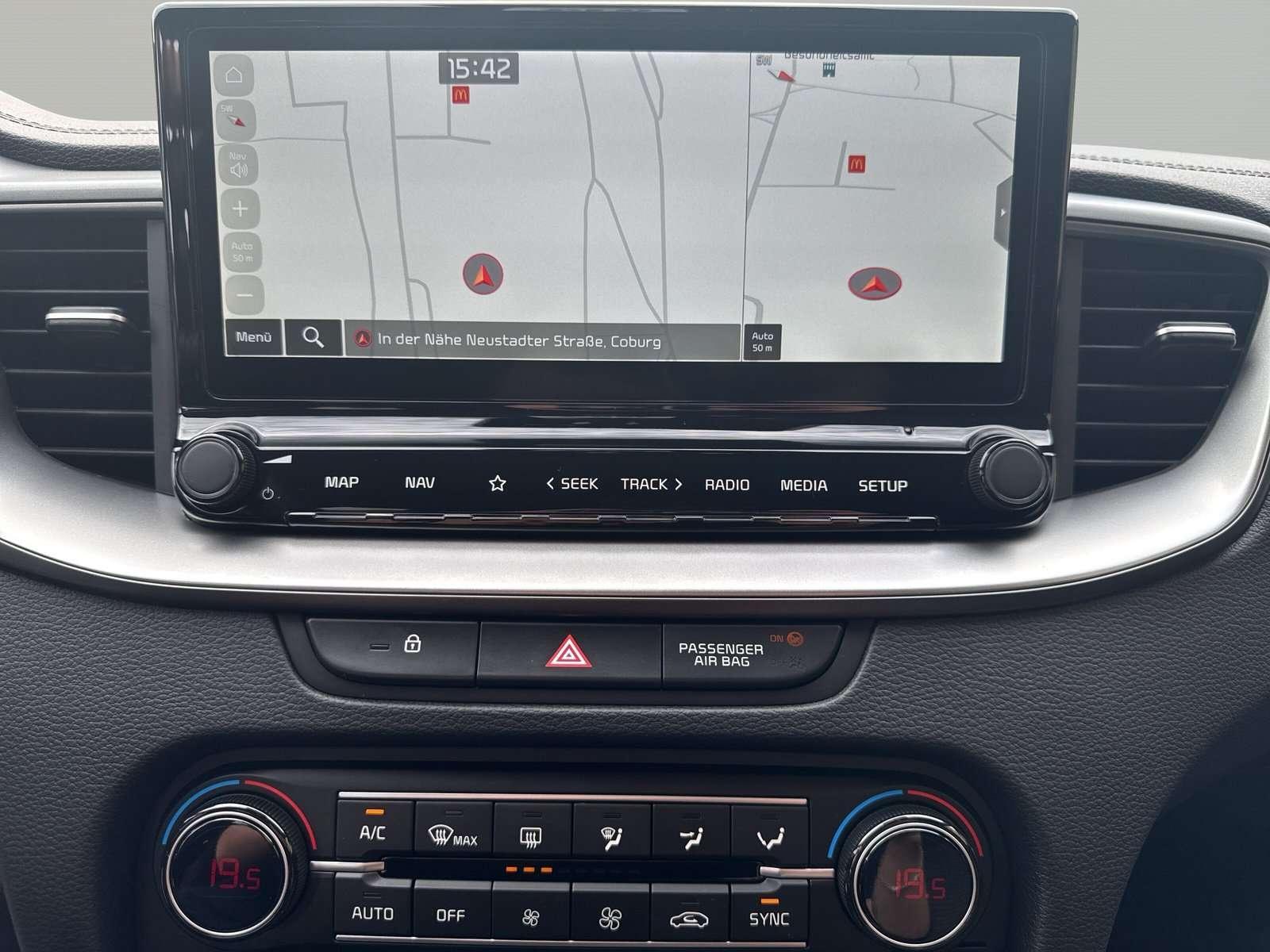 Kia Ceed SW / cee d SW SW 1.5 T-GDI DCT7 OPF -NAVI-K