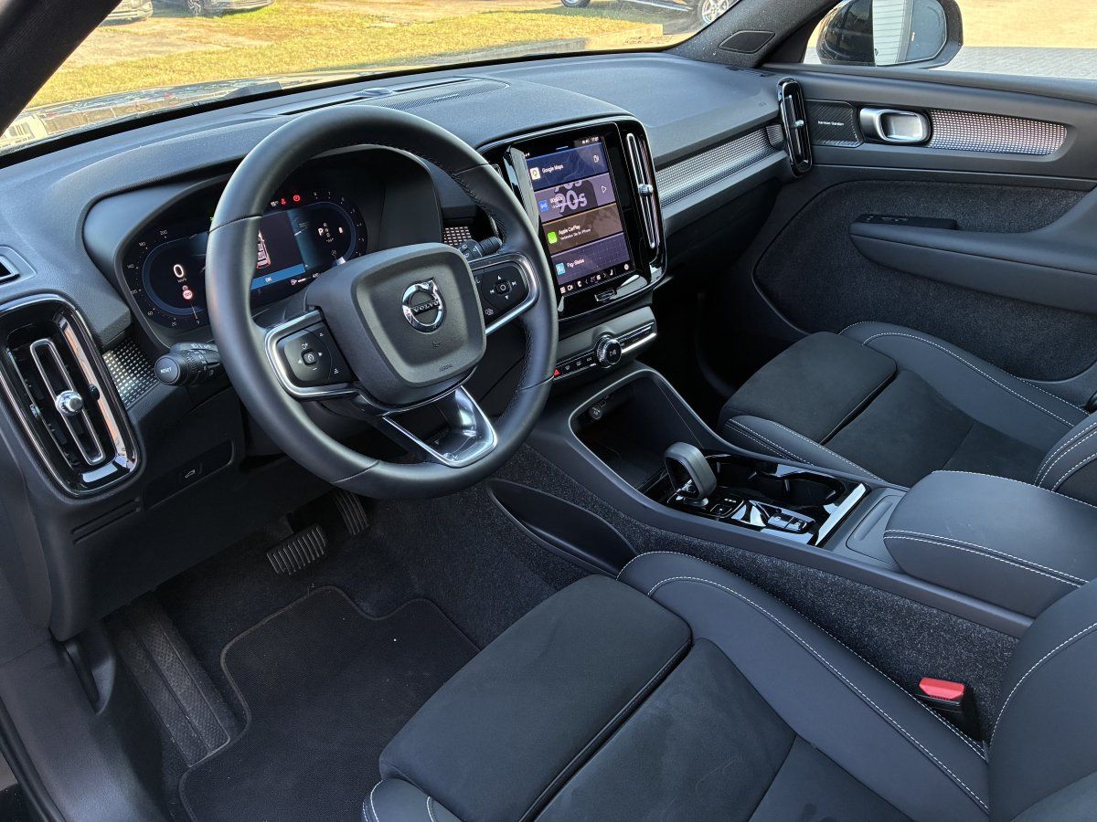 Volvo XC40 B3 Ultra Black Edition Pixel-Led Business M foto 10