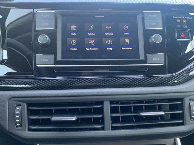 Taigo Life 1.0 TSI 70kW 5-Gang PDC vo. & hi. DAB