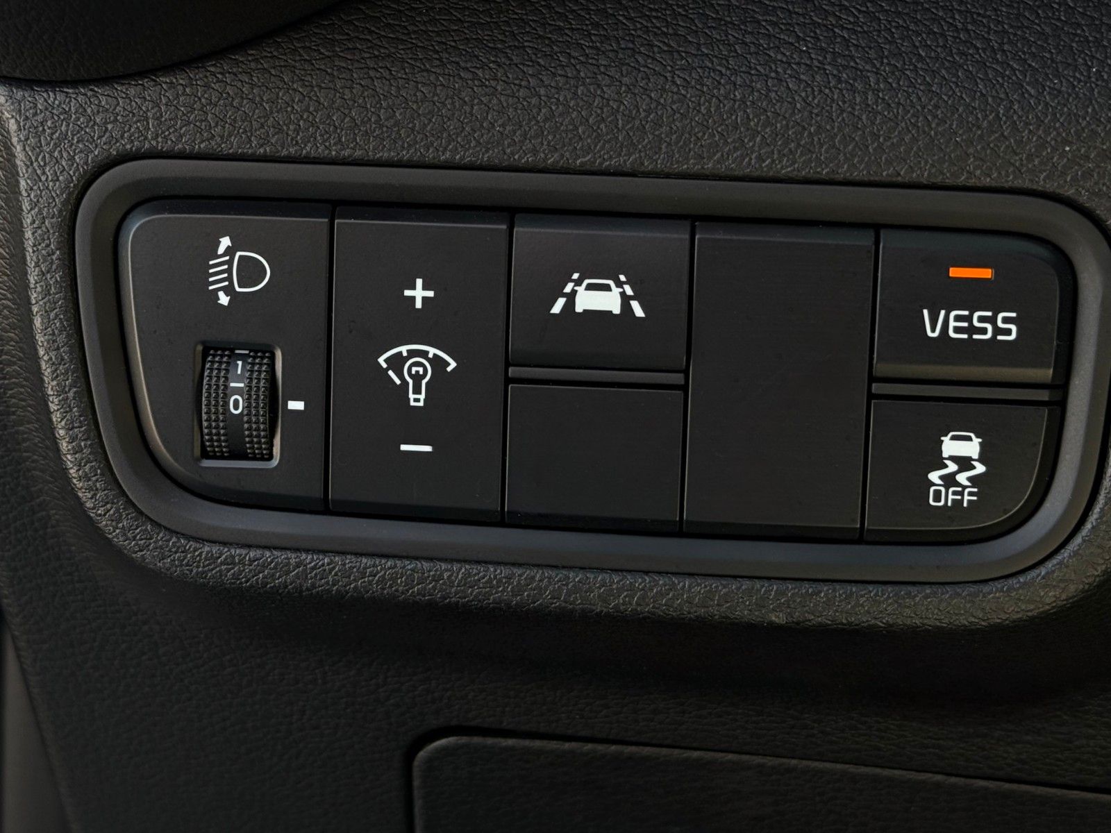 Fahrzeugabbildung Kia e-Soul 64 kWh Vision H&K Kam Navi Temp LKAS LHZ