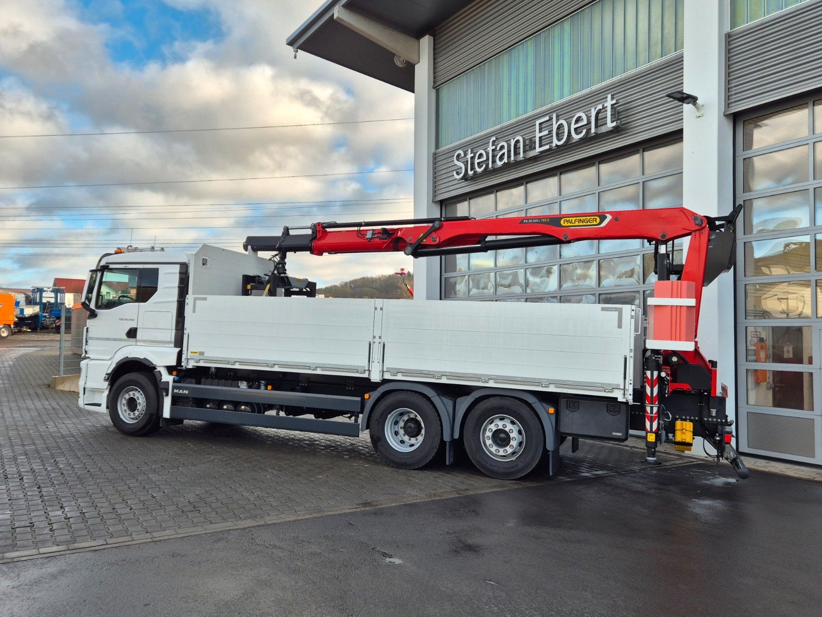 Fahrzeugabbildung MAN TGS 26.470 6x2-4 LL Baustoff Palfinger PK20.501L