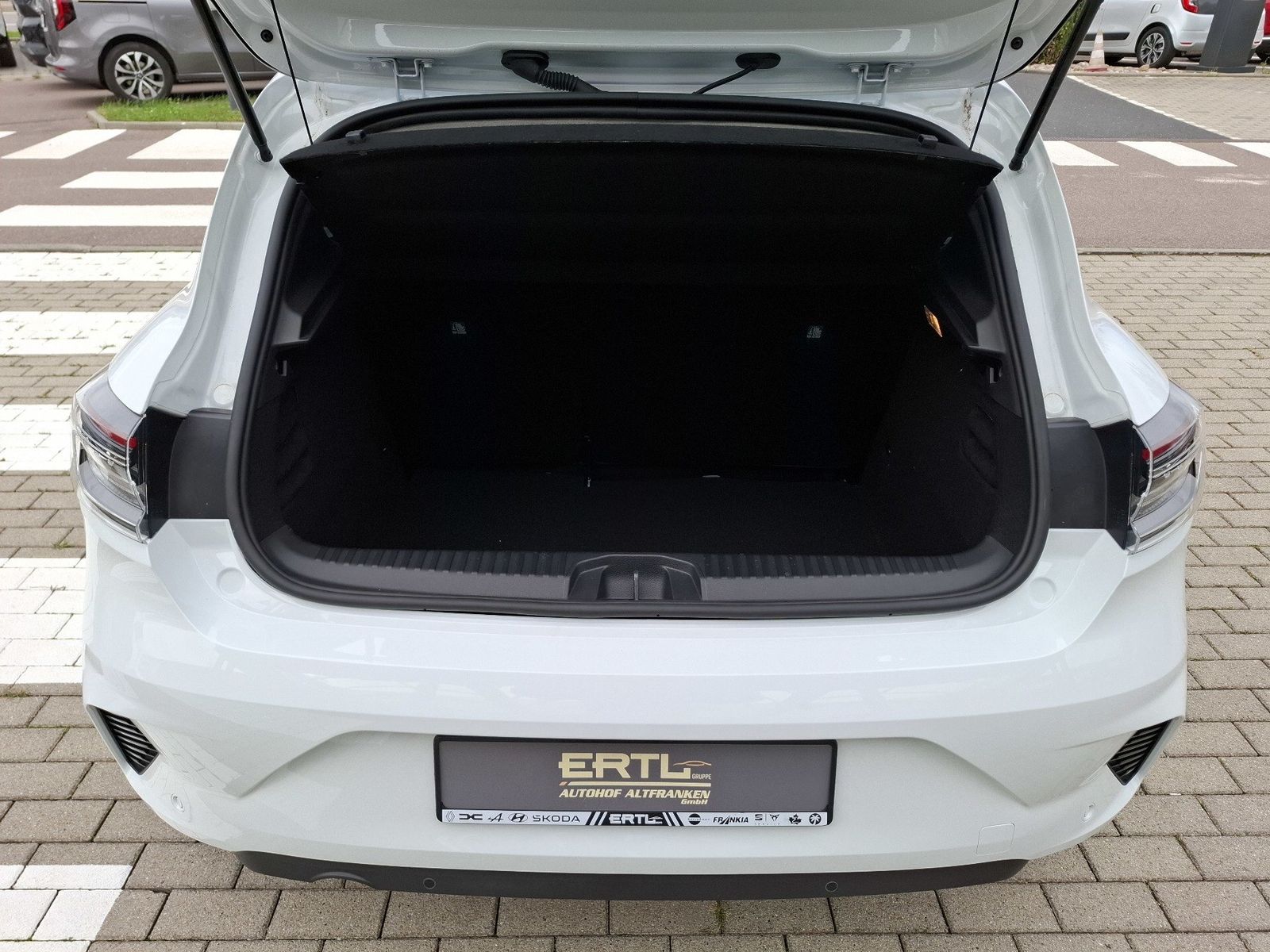 Renault Clio - Bild 9