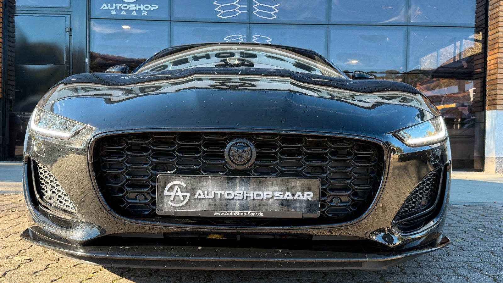 JAGUAR F-Type F-Type P450 AWD R-Dynamic Black Pixel-Led – Ansicht 11