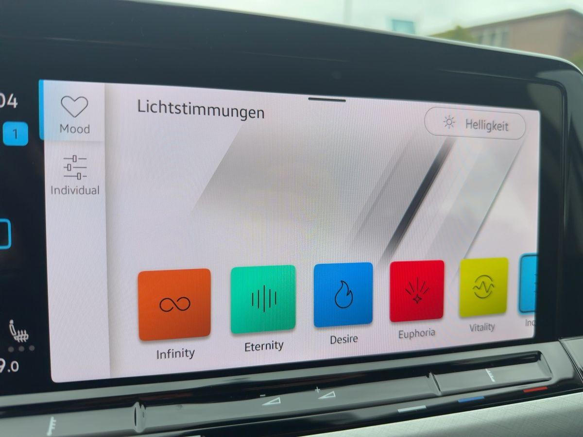Volkswagen Golf VIII Variant 2.0TDI NAVI PDC LED ACC SHZ MF, миниатюра 17