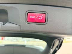 MERCEDES-BENZ GLC 200 4MATIC/PANO/AHK/J.STERNE GA/KAMERA/MBEAM