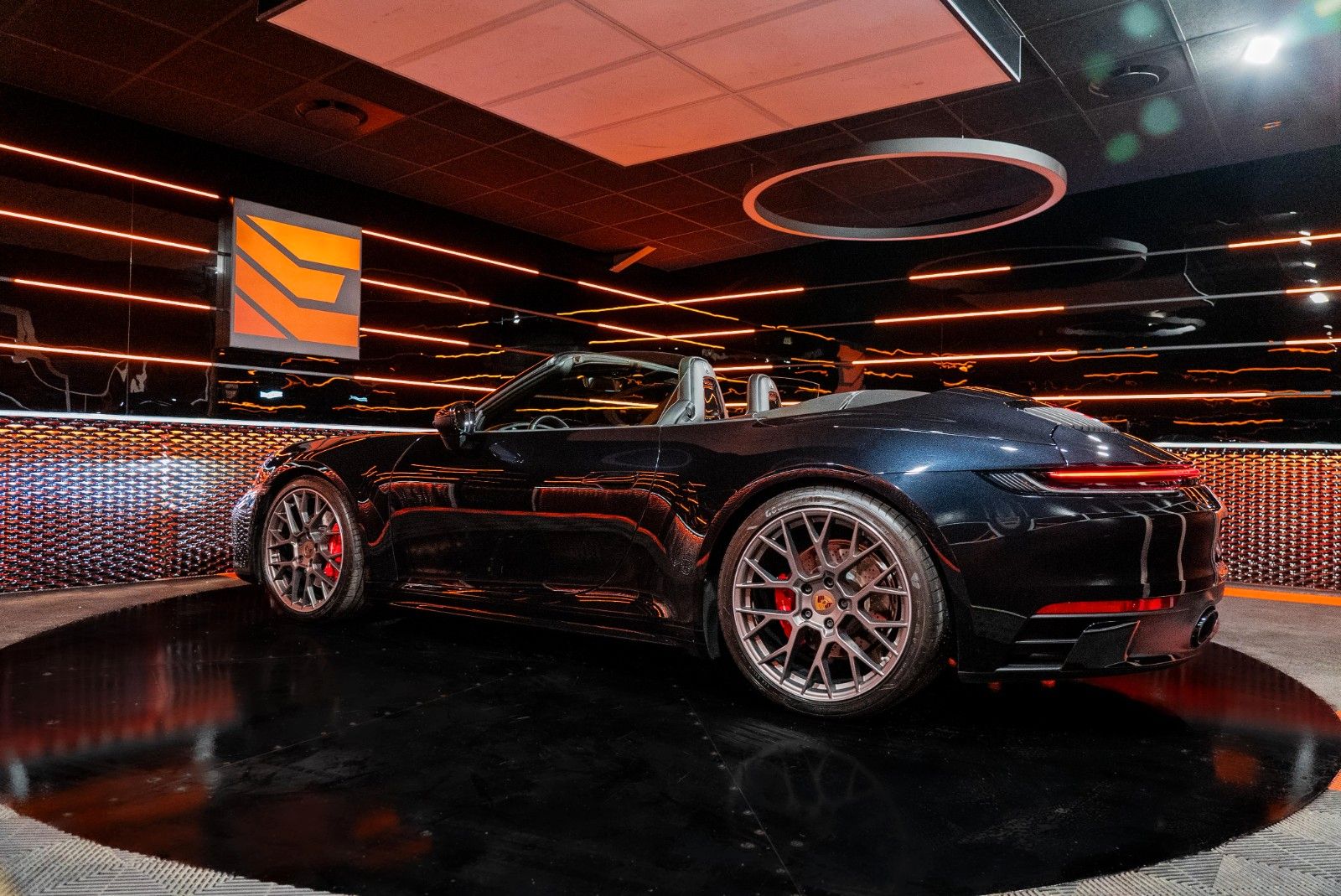 Porsche 992 S Cabrio*ACC*BOSE*PDLS+*Rear Steer.*Servo+ imagem 3