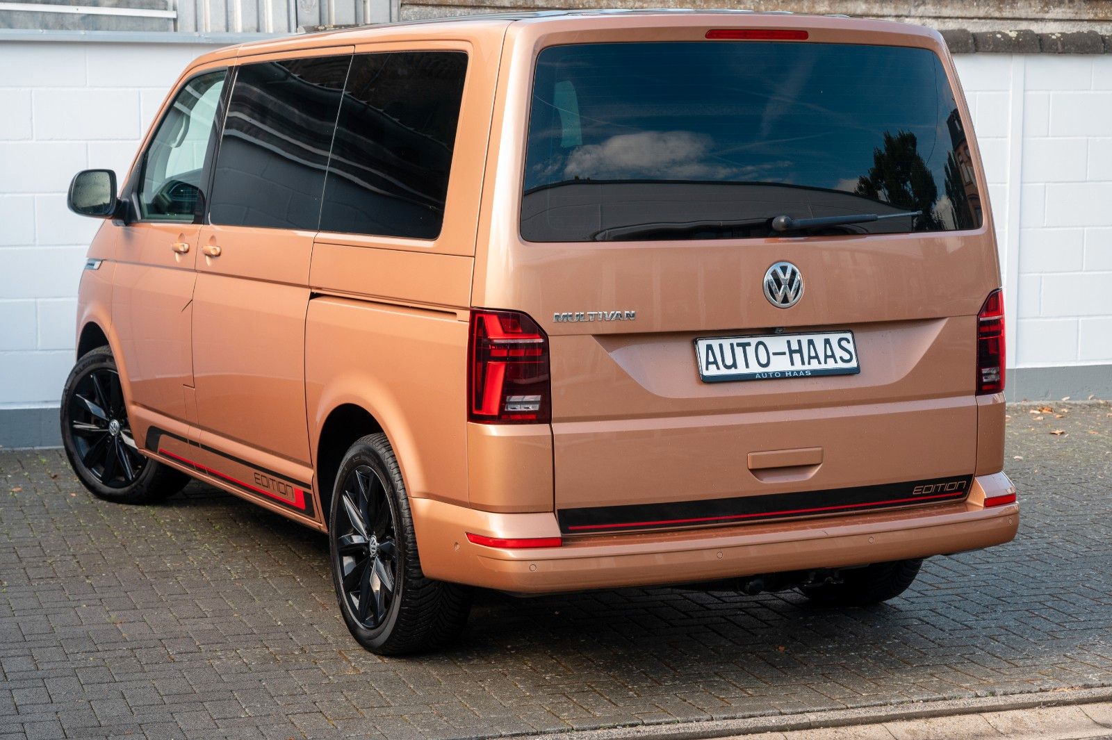 Volkswagen T6 Multivan Edition 2.0 TDI foto 3