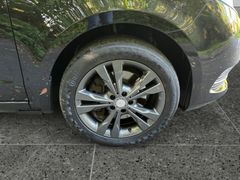 Fahrzeugabbildung Mercedes-Benz V 250d Avantgarde 4MATIC*LEDER*Elektr.Tür+Klappe