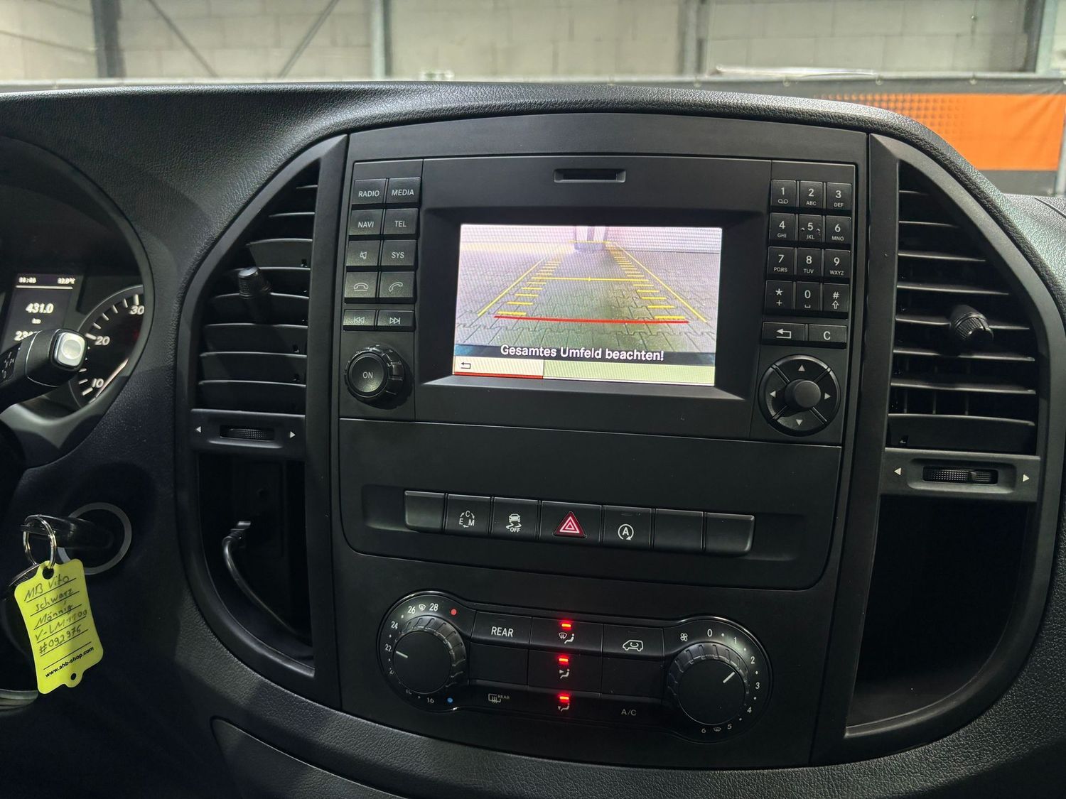 Fahrzeugabbildung Mercedes-Benz Vito Tourer 119 CDI Pro 4MATIC lang#LED#Kamera