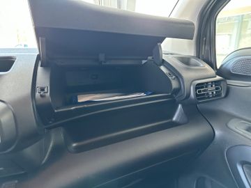 Bild 20 Fiat Doblo E- Doblò Launch Edition 100 kW