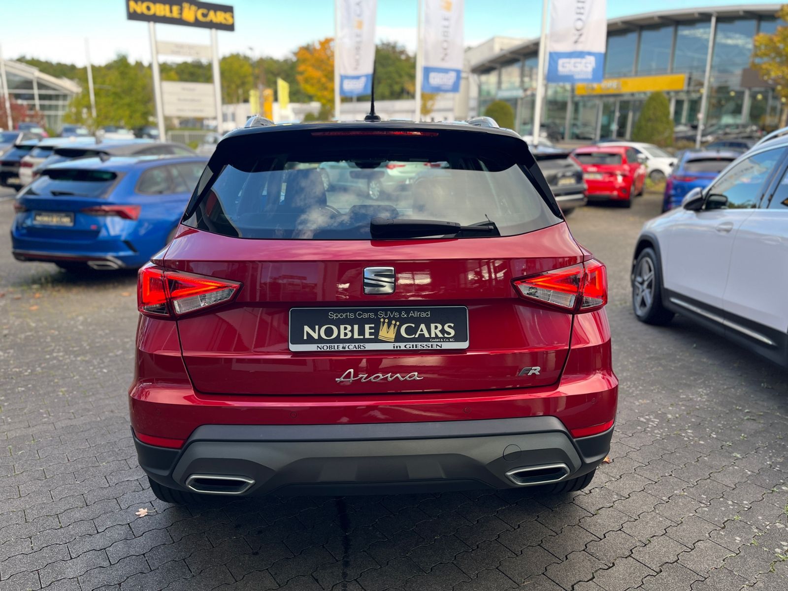 Fahrzeugabbildung SEAT ARONA 1.5 TSI DSG FR KLIMA LED NAV SHZ 17"