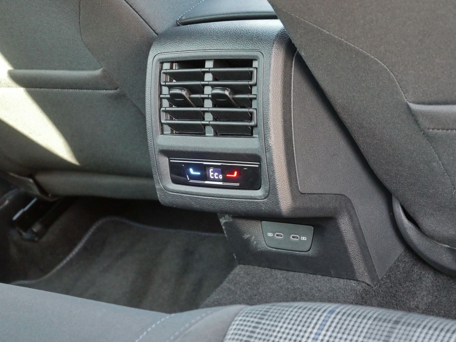 Volkswagen Golf - Bild 18